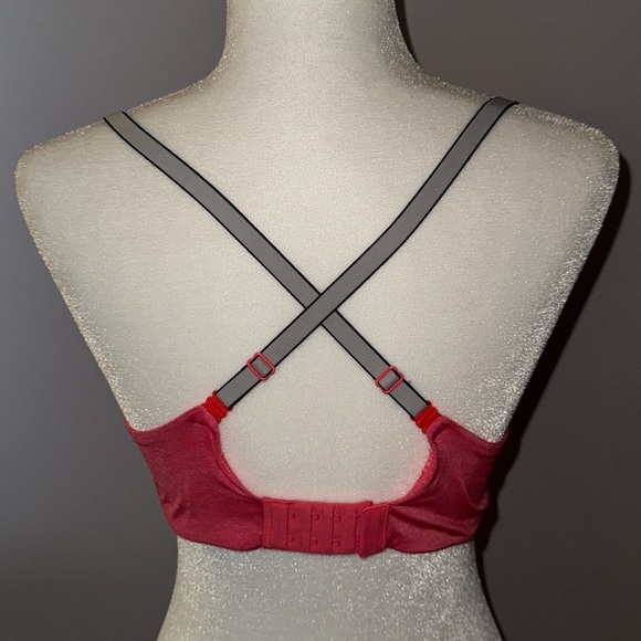 Victoria’s Secret Bra pink 36C No wires interchangeable straps - Picture 2 of 7